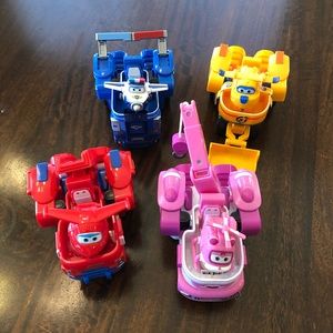 Super Wings 🌎 Lot of 4 transforming robot vehicles